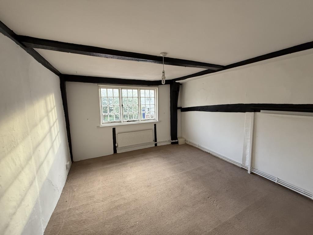 Lot: 59 - HOUSE IN NEED OF IMPROVEMENT IN WEALDEN VILLAGE - Bedroom 1 in Period Cottage for Improvement